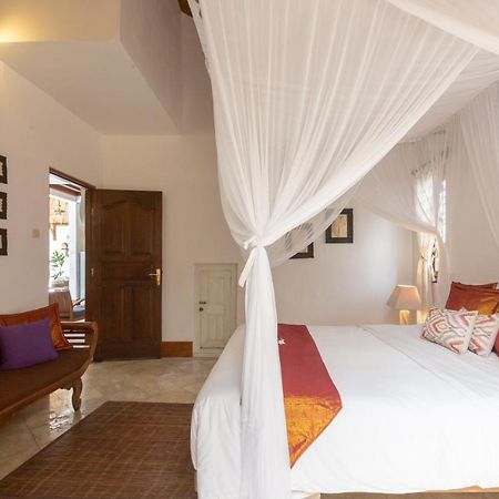 Villa Poppy Seminyak Экстерьер фото