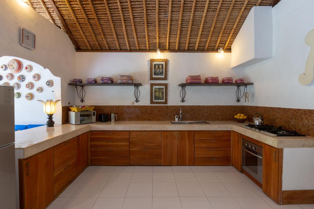 Villa Poppy Seminyak Экстерьер фото
